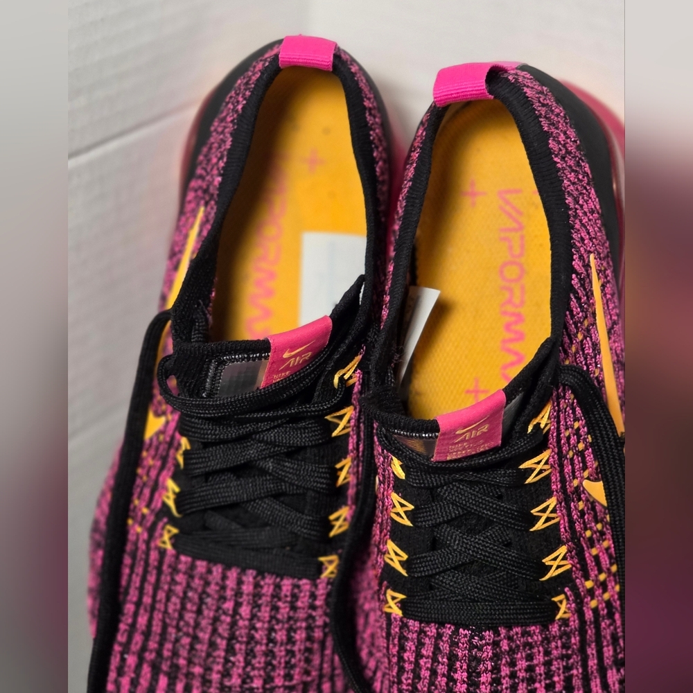 Nike Air VaporMax Flyknit 3 Laser Fuschia Womans Size 7.5 # AJ6910-600 - Picture 6 of 10